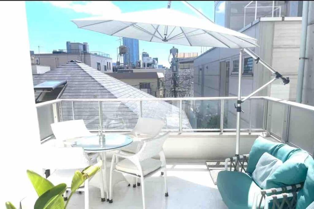 Small Villa Tokyo 渋谷まで2駅10分 青山一丁目駅徒歩3分一軒家ペット歓迎お子様歓迎駐車場あり6人までok Esterno foto